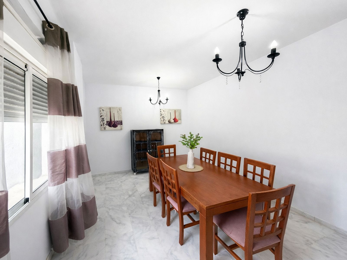 Appartement te koop in Estepona | 3 slaapkamers H5335429