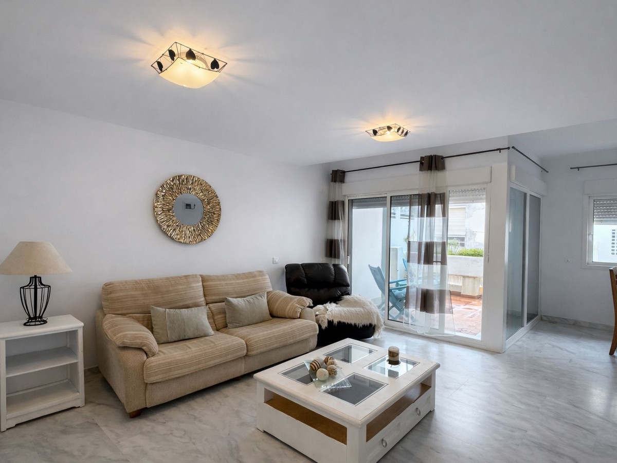 Appartement te koop in Estepona | 3 slaapkamers H5335429