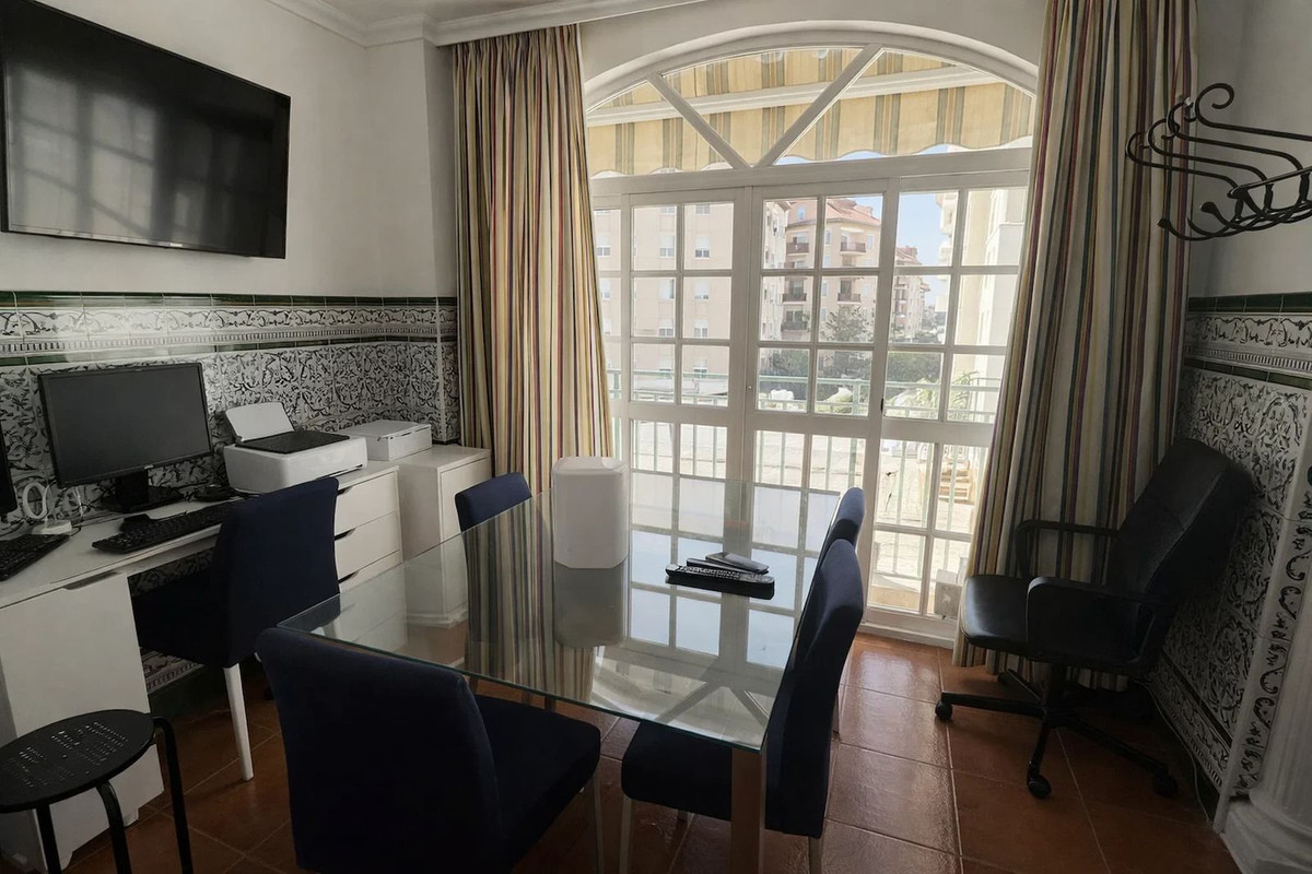 Appartement te koop in Estepona | 3 slaapkamers H5335501