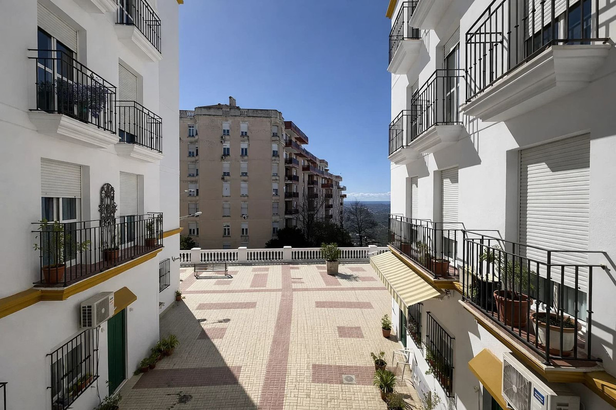 Appartement te koop in Estepona | 3 slaapkamers H5335501