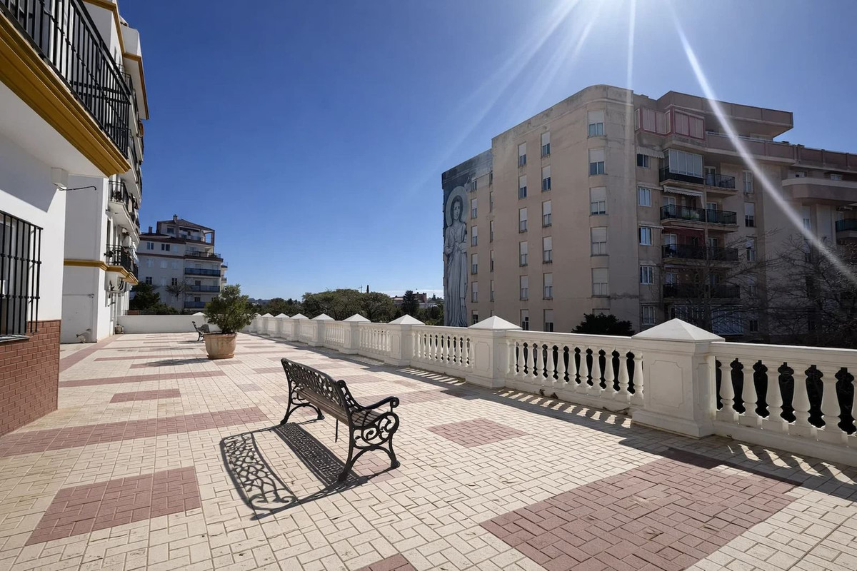 Appartement te koop in Estepona | 3 slaapkamers H5335501