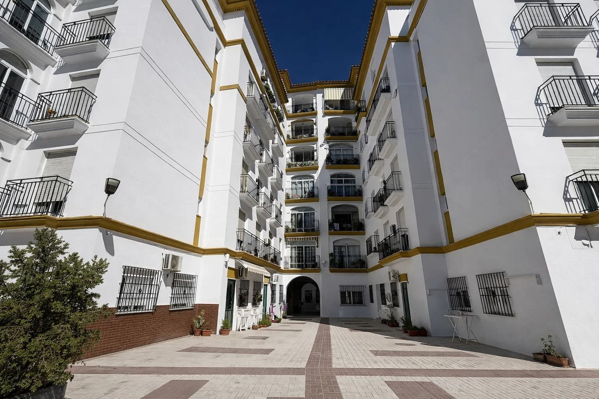 Appartement te koop in Estepona | 3 slaapkamers H5335501
