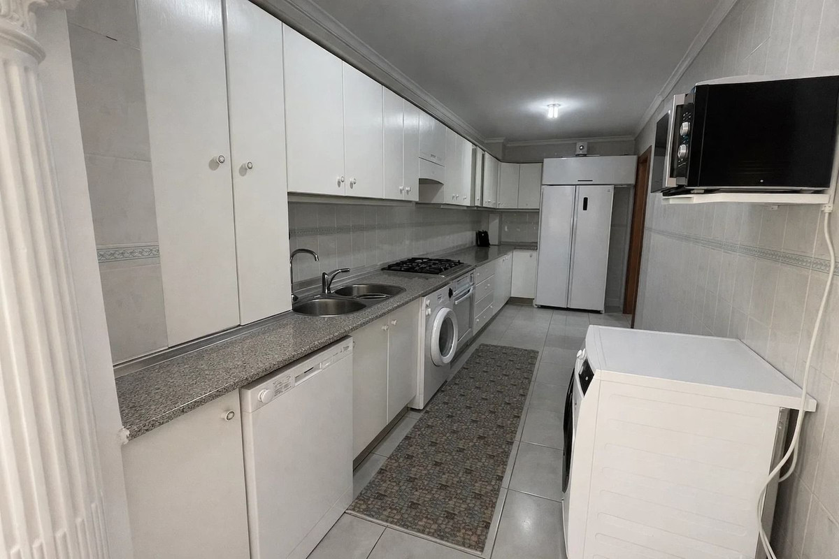 Appartement te koop in Estepona | 3 slaapkamers H5335501