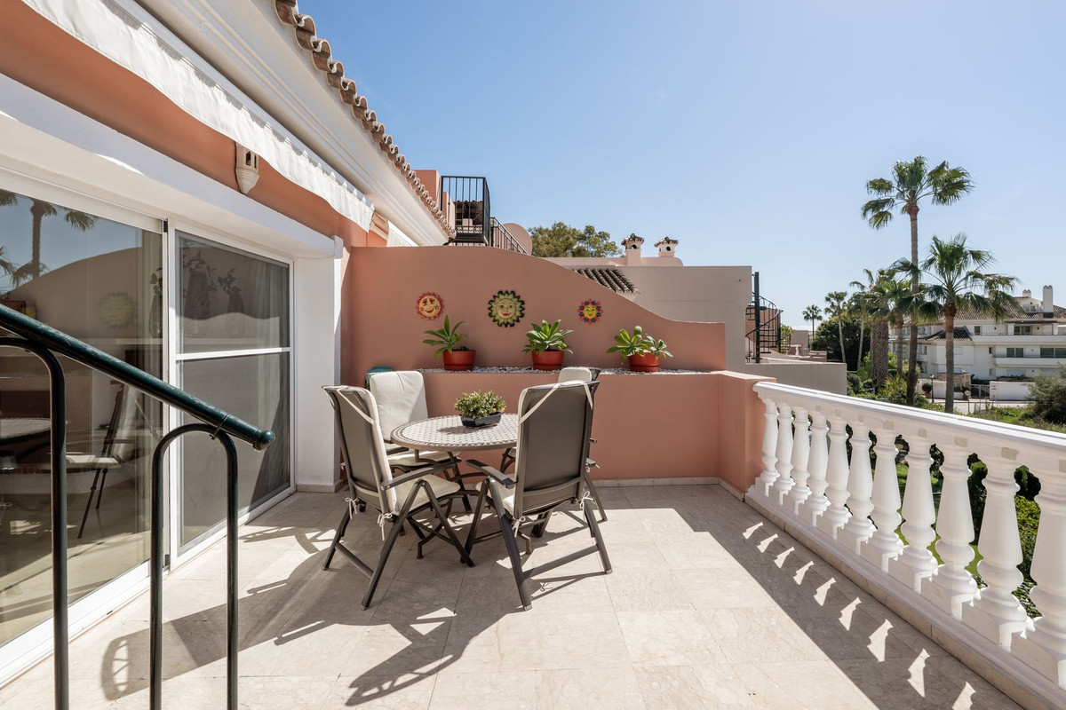 Penthouse te koop in Estepona | 2 slaapkamers H5335552