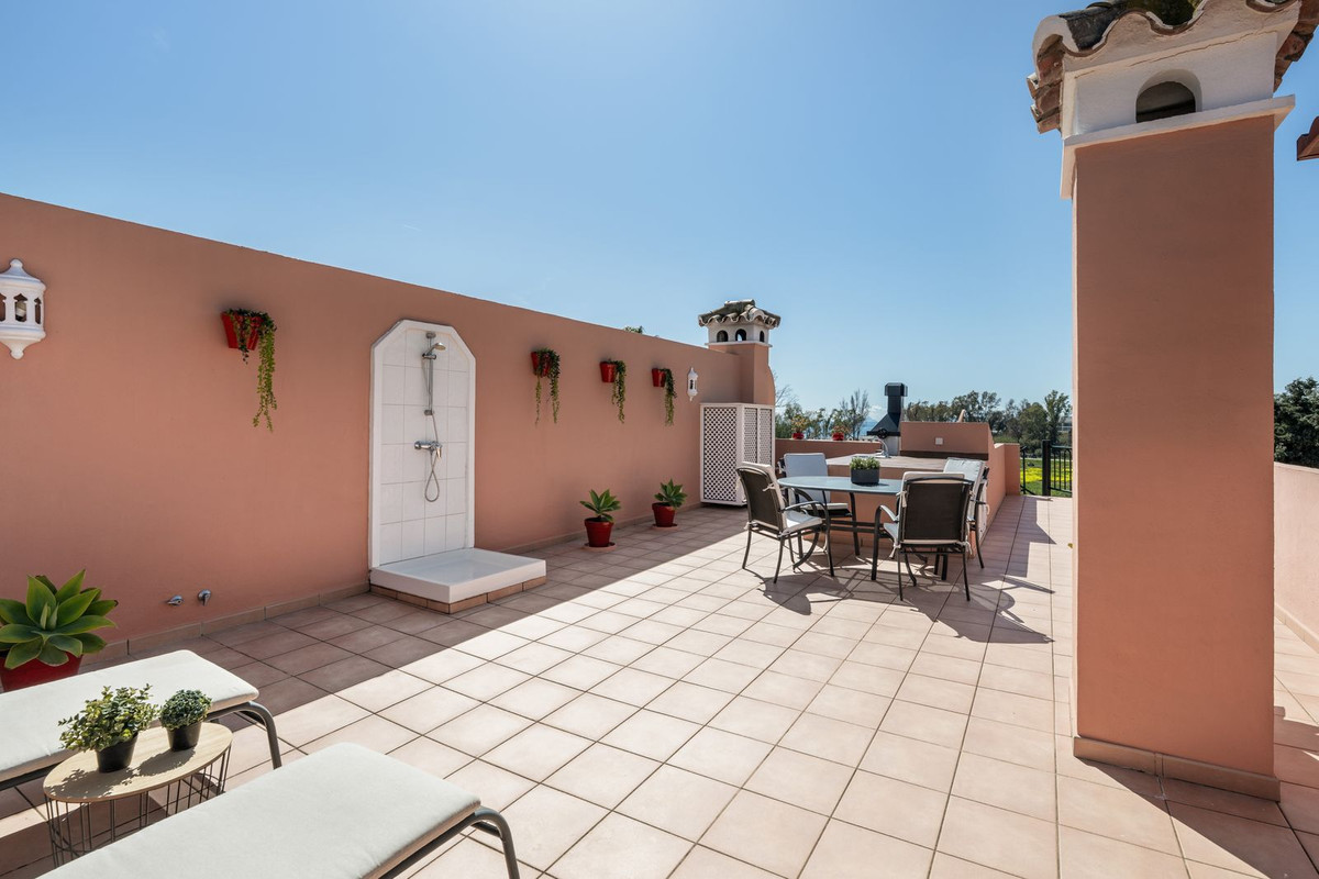 Penthouse te koop in Estepona | 2 slaapkamers H5335552