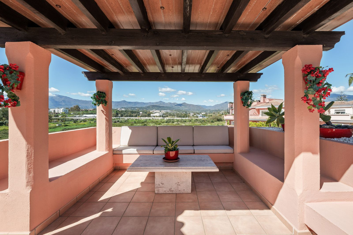 Penthouse te koop in Estepona | 2 slaapkamers H5335552