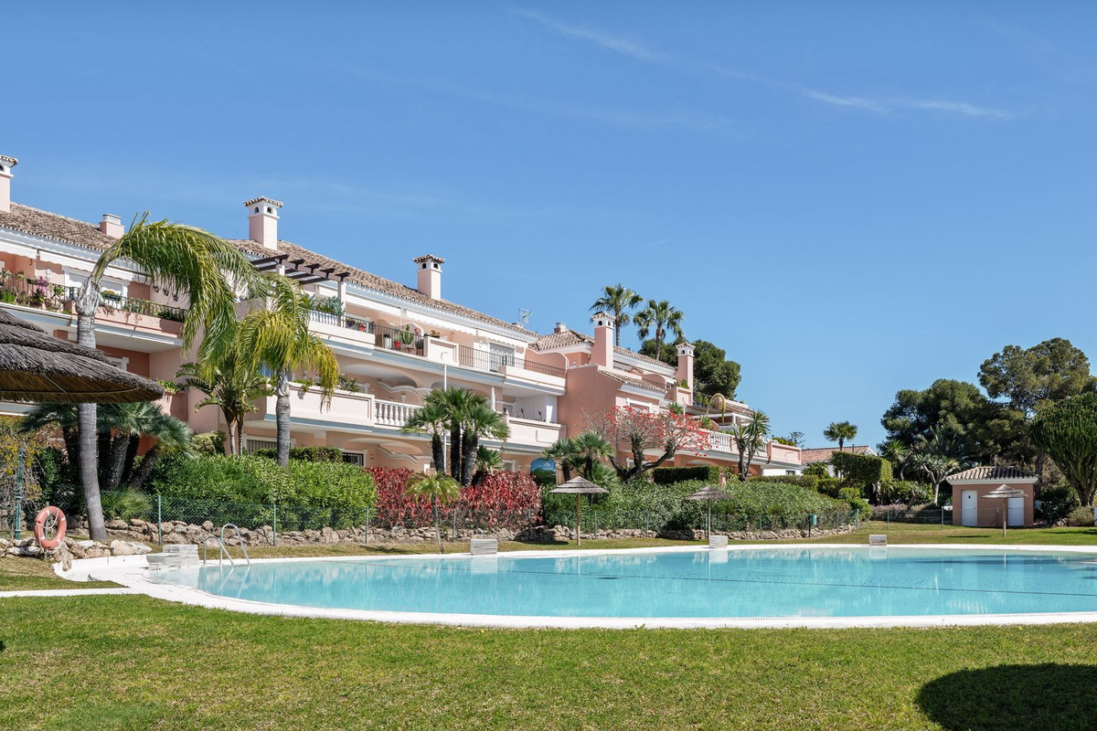 Penthouse te koop in Estepona | 2 slaapkamers H5335552