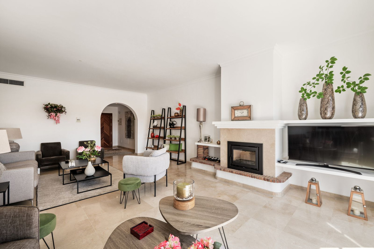 Penthouse te koop in Estepona | 2 slaapkamers H5335552