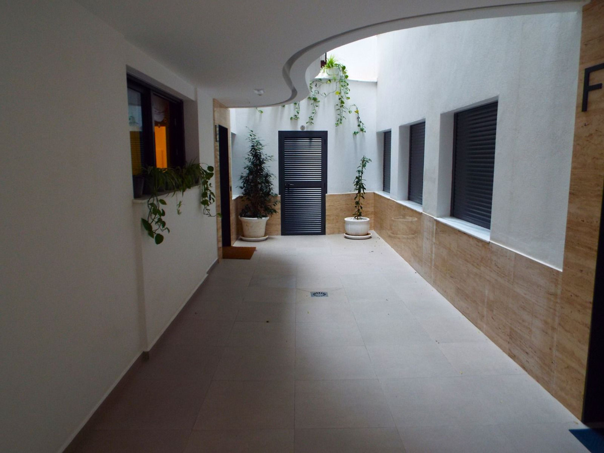 Appartement te koop in Estepona | 1 slaapkamers H5335588