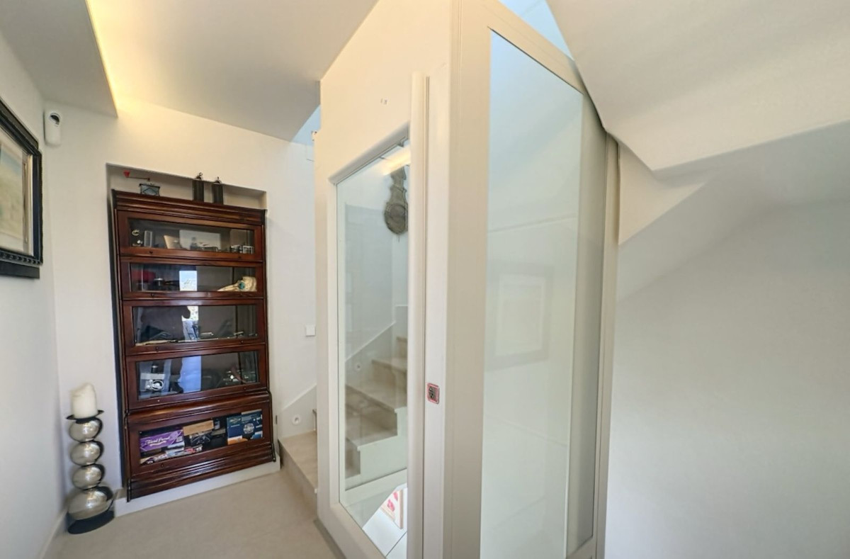 Appartement te koop in Estepona | 3 slaapkamers H5335687