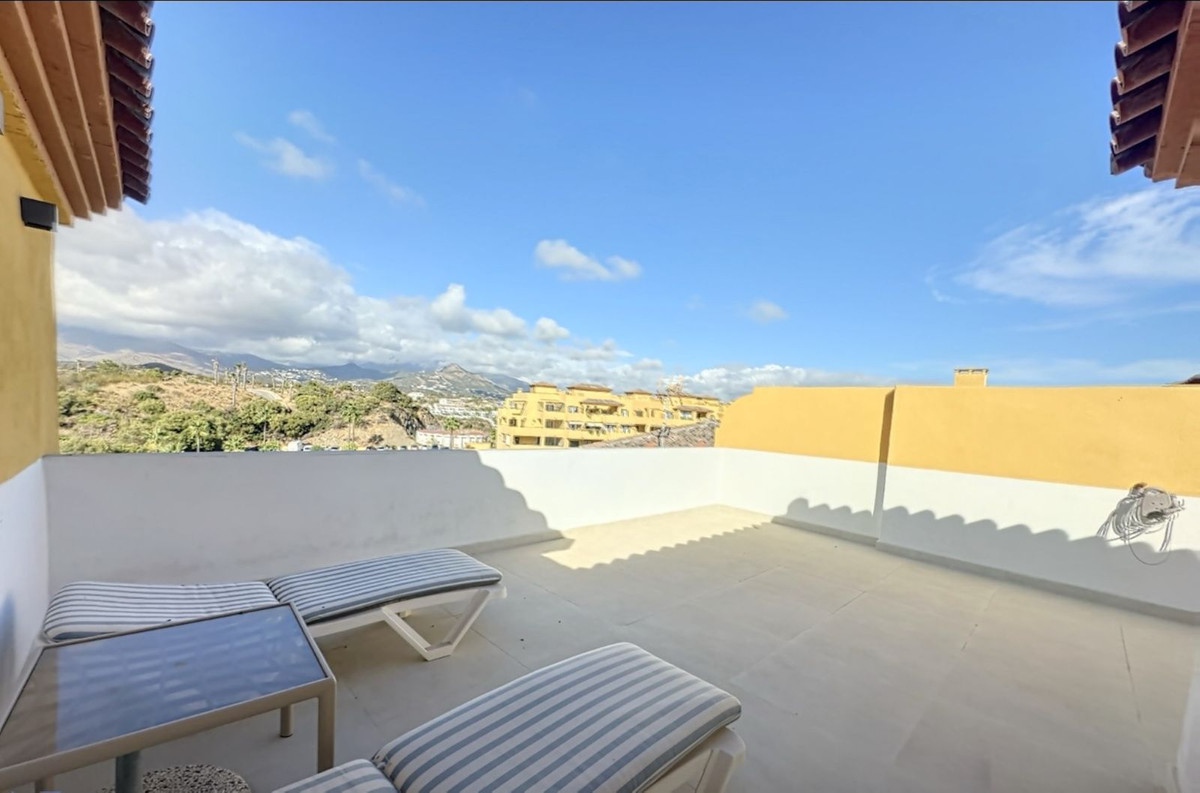 Appartement te koop in Estepona | 3 slaapkamers H5335687
