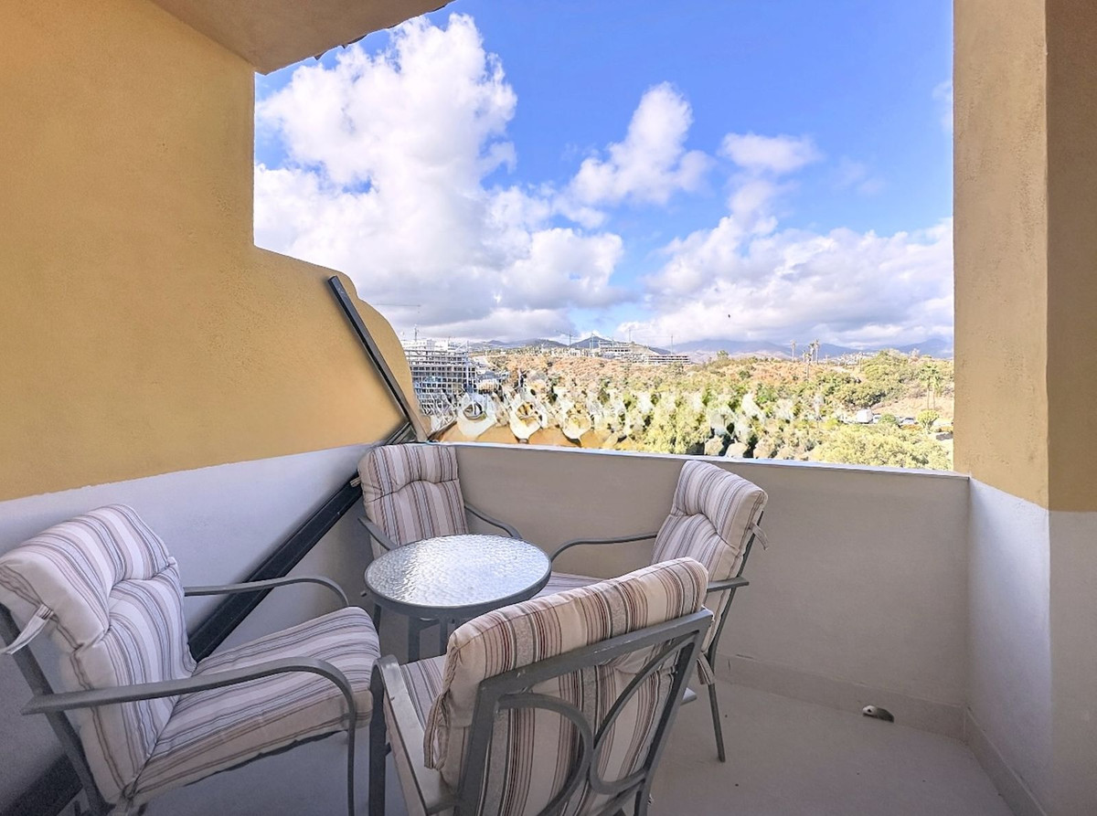 Appartement te koop in Estepona | 3 slaapkamers H5335687