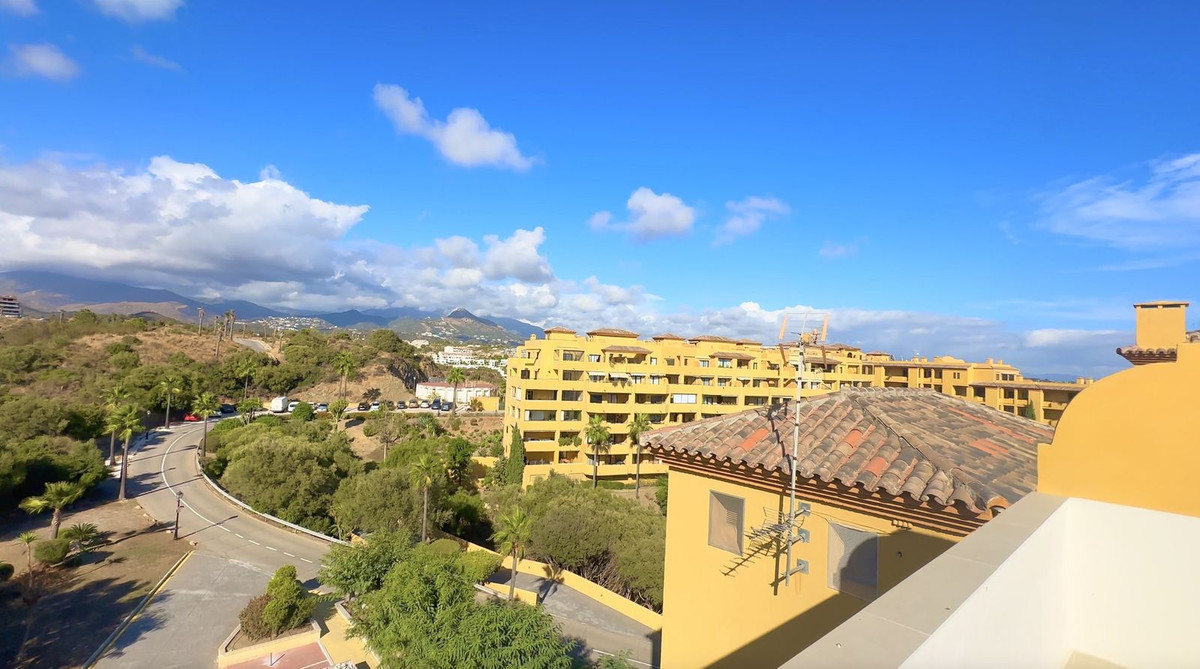 Appartement te koop in Estepona | 3 slaapkamers H5335687