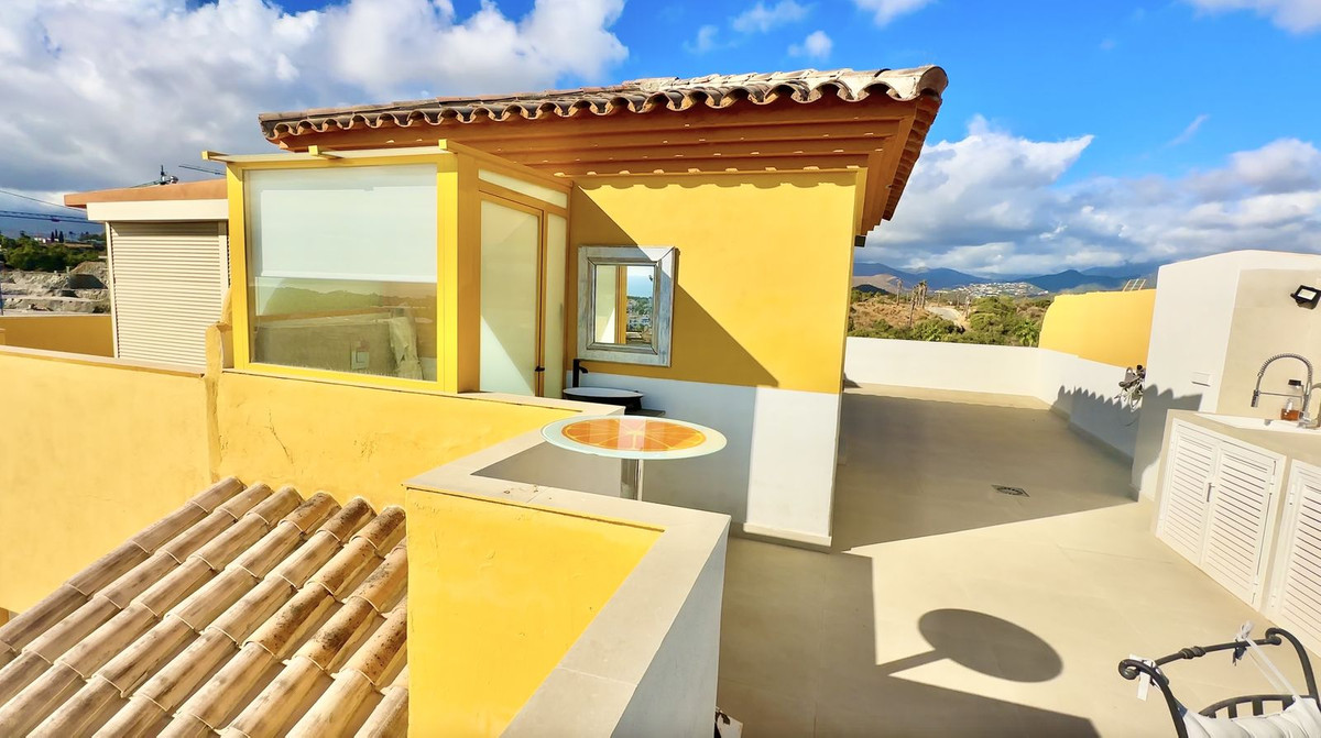 Appartement te koop in Estepona | 3 slaapkamers H5335687