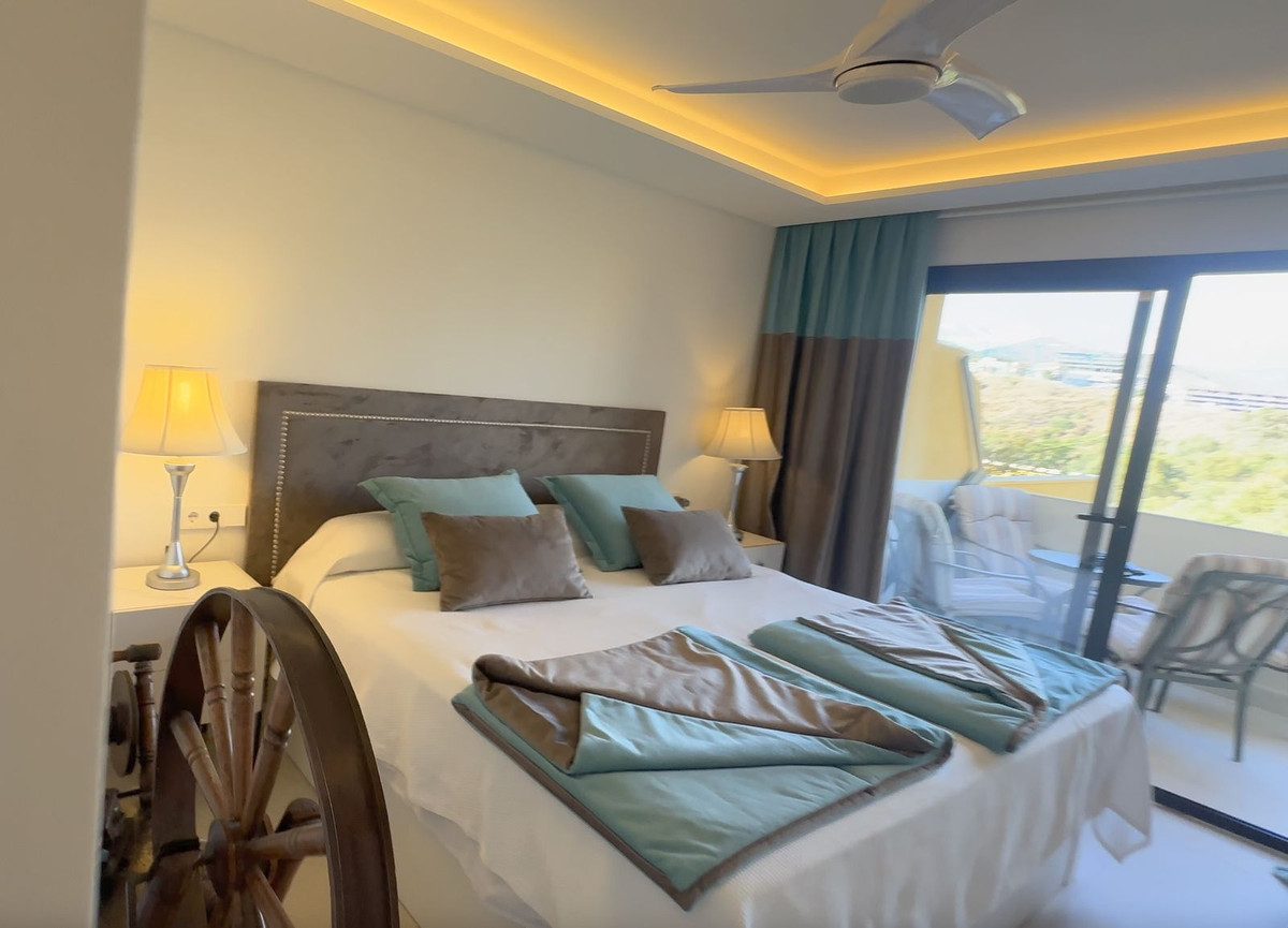 Appartement te koop in Estepona | 3 slaapkamers H5335687