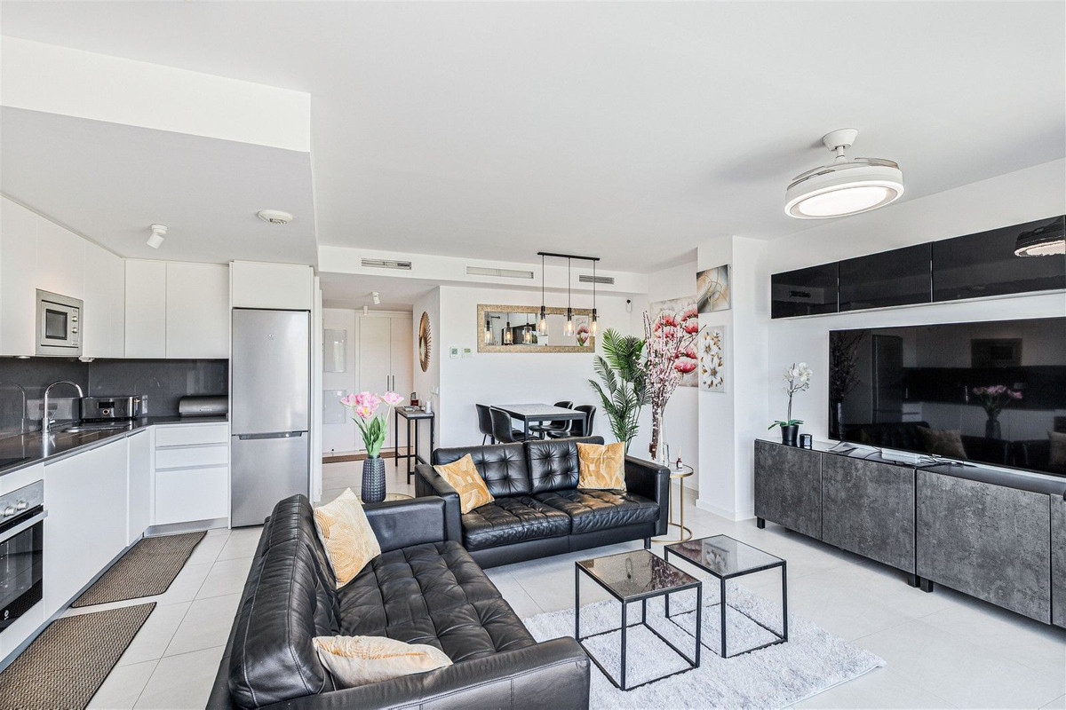 Appartement te koop in Estepona | 3 slaapkamers H5335711