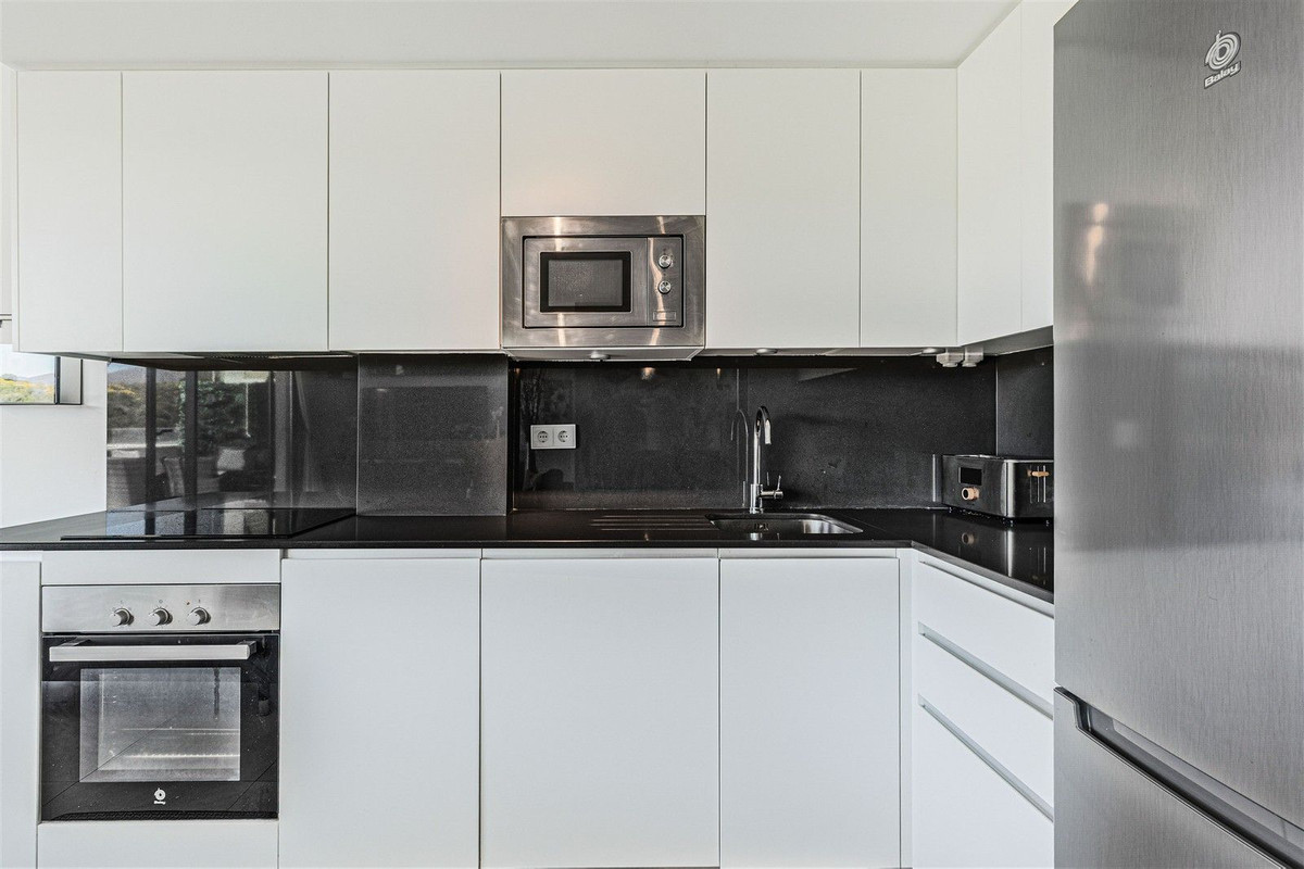 Appartement te koop in Estepona | 3 slaapkamers H5335711