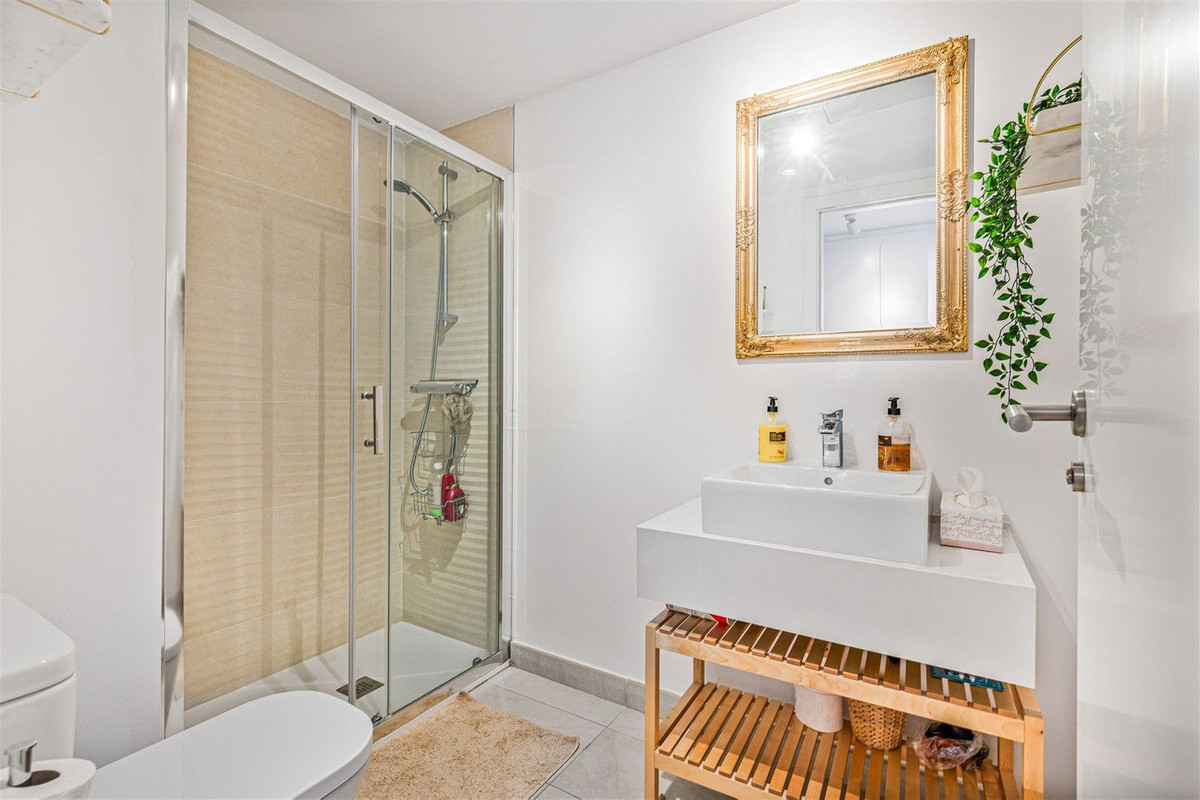 Appartement te koop in Estepona | 3 slaapkamers H5335711