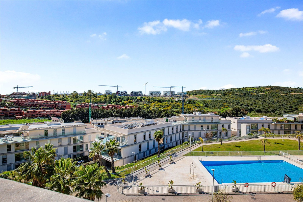 Appartement te koop in Estepona | 3 slaapkamers H5335711