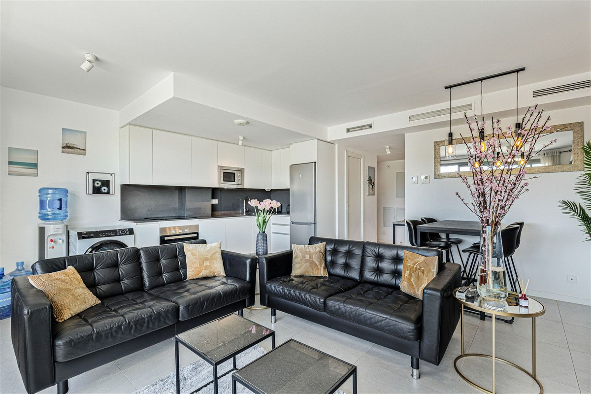 Appartement te koop in Estepona | 3 slaapkamers H5335711