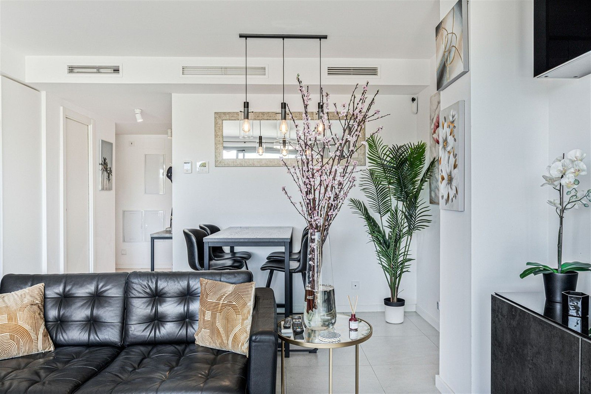 Appartement te koop in Estepona | 3 slaapkamers H5335711