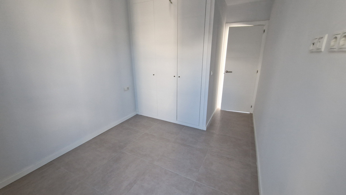 Appartement te koop in Estepona | 3 slaapkamers H5336857