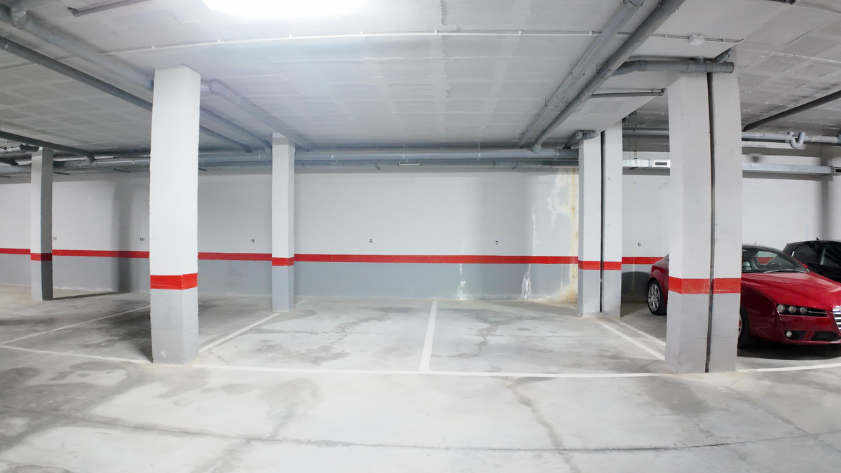 Appartement te koop in Estepona | 2 slaapkamers H5336866