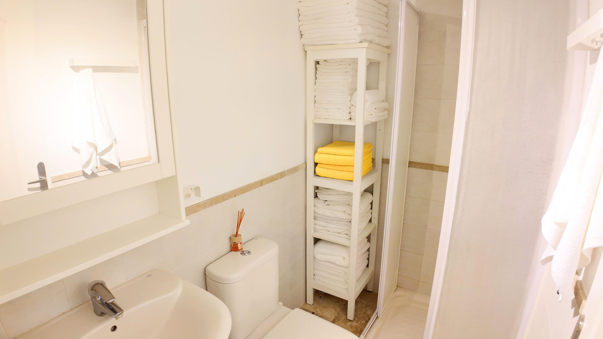 Appartement te koop in Estepona | 2 slaapkamers H5336866