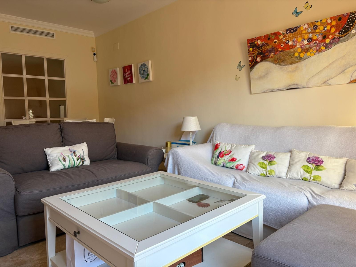 Appartement te koop in Estepona | 2 slaapkamers H5336866