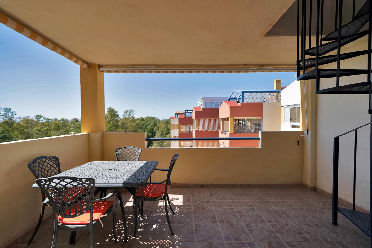 Penthouse te koop in Estepona | 2 slaapkamers H5336869