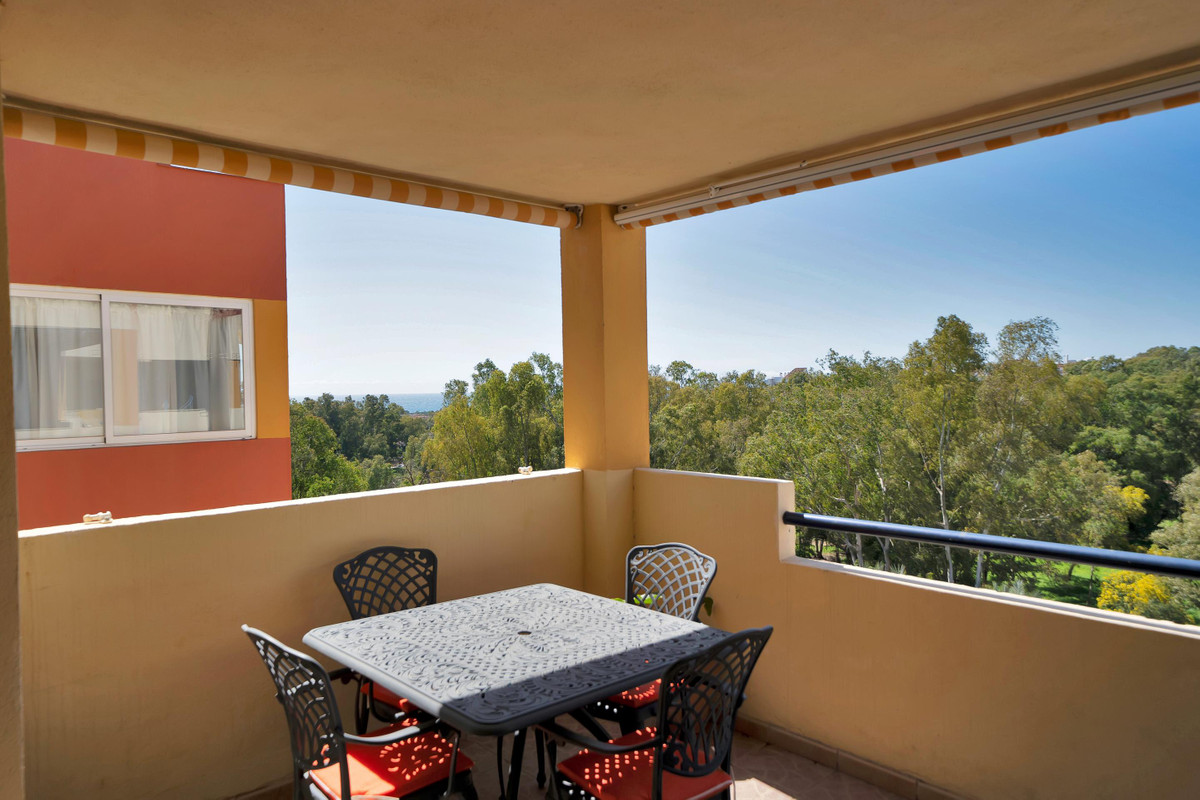 Penthouse te koop in Estepona | 2 slaapkamers H5336869