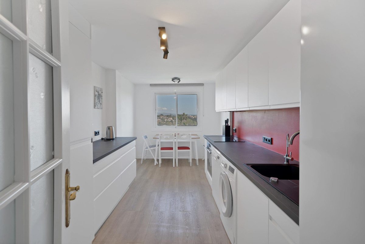 Penthouse te koop in Estepona | 2 slaapkamers H5336869