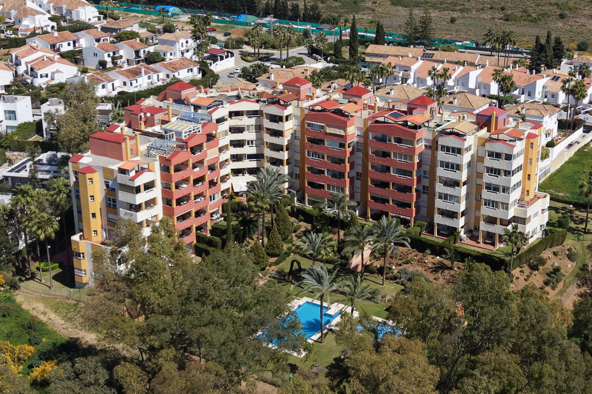 Penthouse te koop in Estepona | 2 slaapkamers H5336869
