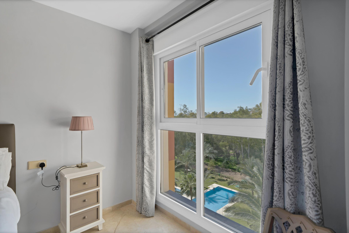 Penthouse te koop in Estepona | 2 slaapkamers H5336869