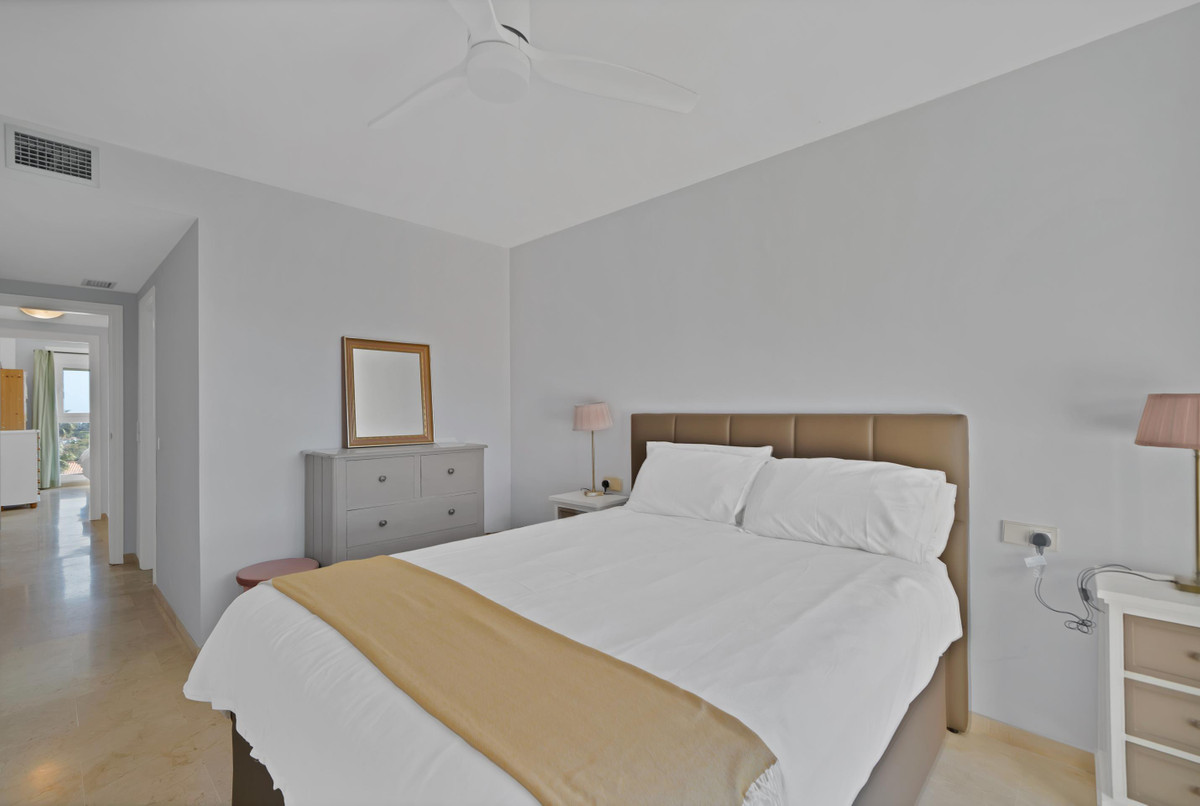 Penthouse te koop in Estepona | 2 slaapkamers H5336869