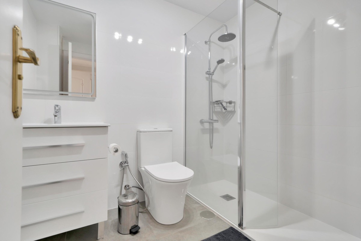 Penthouse te koop in Estepona | 2 slaapkamers H5336869