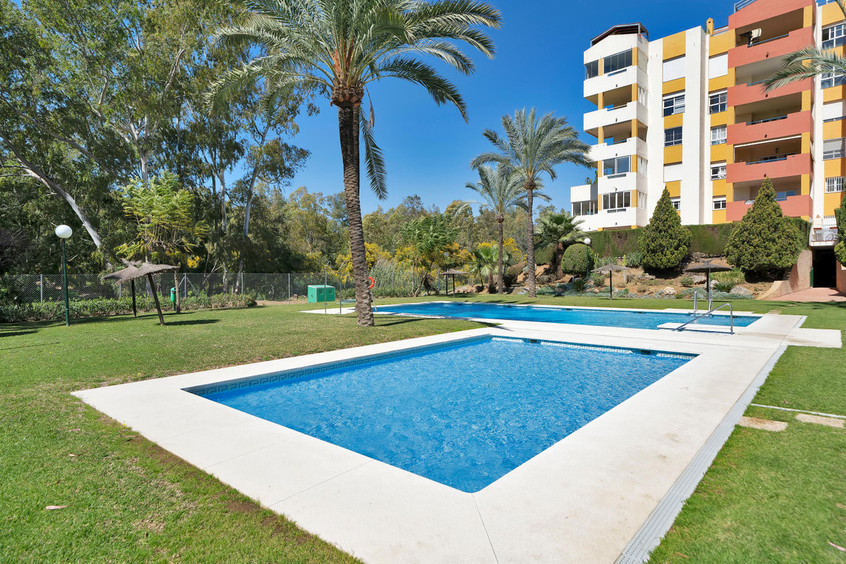 Penthouse te koop in Estepona | 2 slaapkamers H5336869
