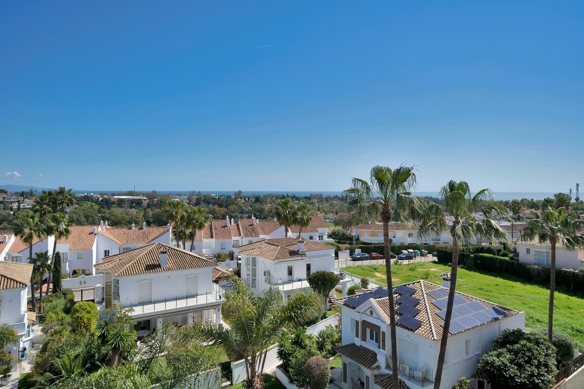 Penthouse te koop in Estepona | 2 slaapkamers H5336869