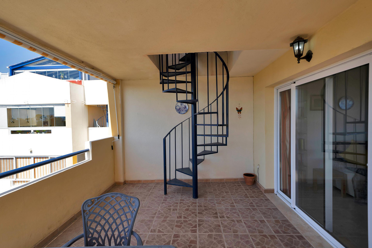 Penthouse te koop in Estepona | 2 slaapkamers H5336869