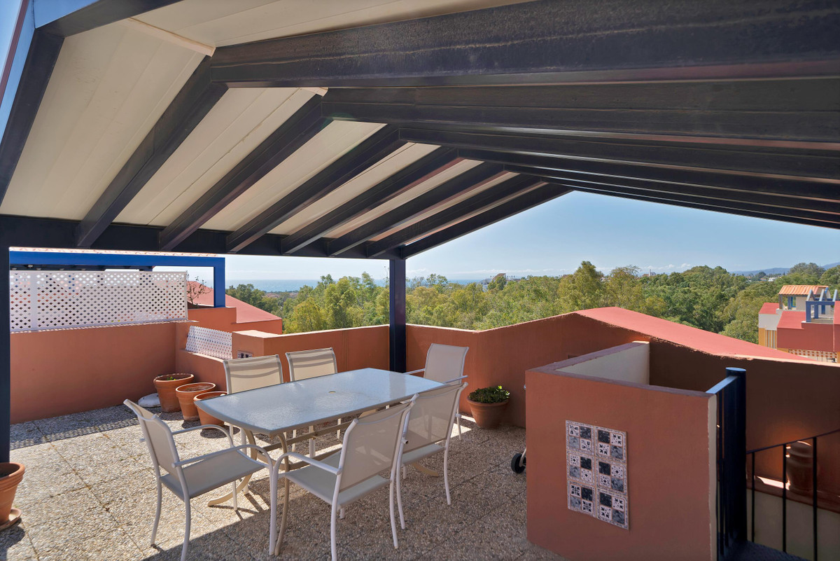 Penthouse te koop in Estepona | 2 slaapkamers H5336869