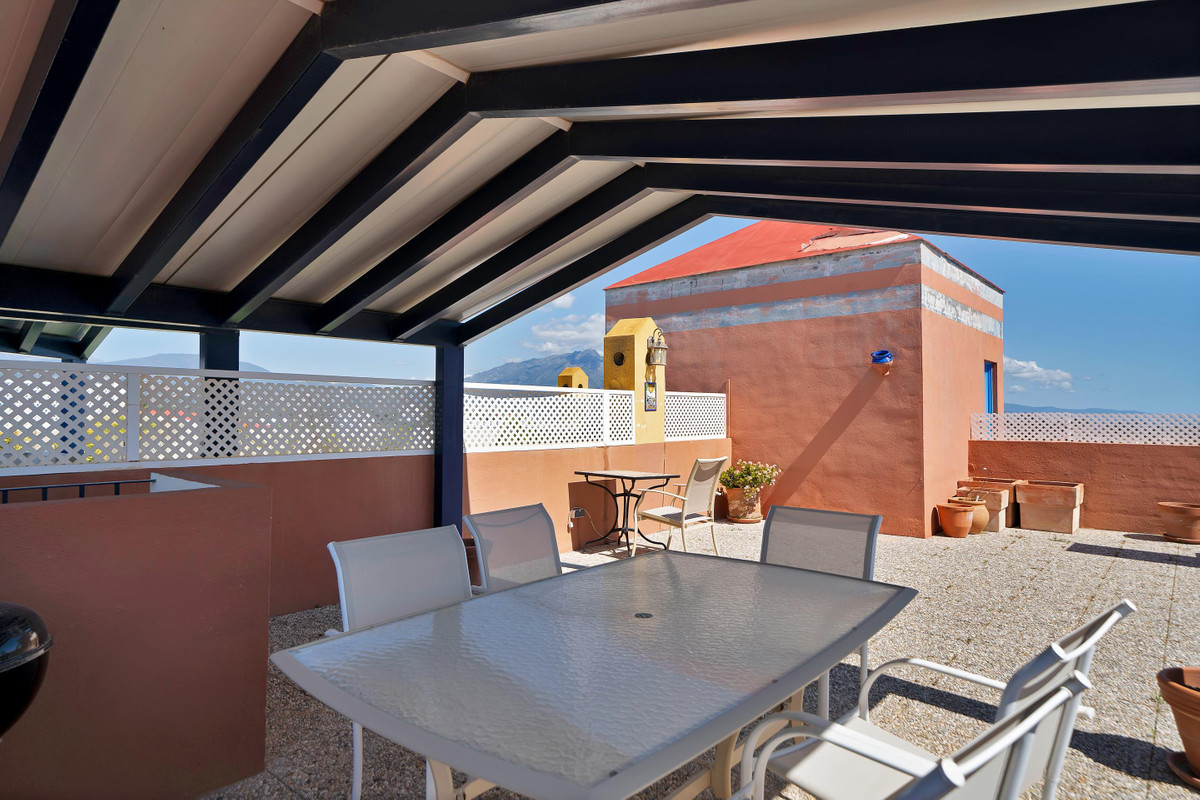 Penthouse te koop in Estepona | 2 slaapkamers H5336869