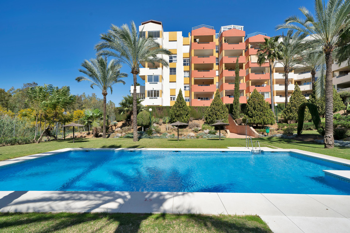 Penthouse te koop in Estepona | 2 slaapkamers H5336869