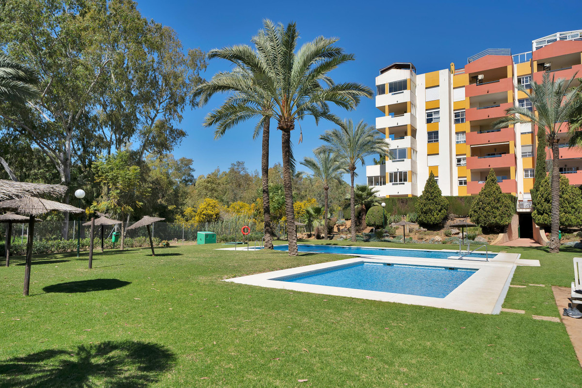 Penthouse te koop in Estepona | 2 slaapkamers H5336869