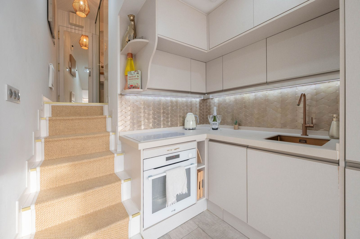 Appartement te koop in Estepona | 0 slaapkamers H5337226