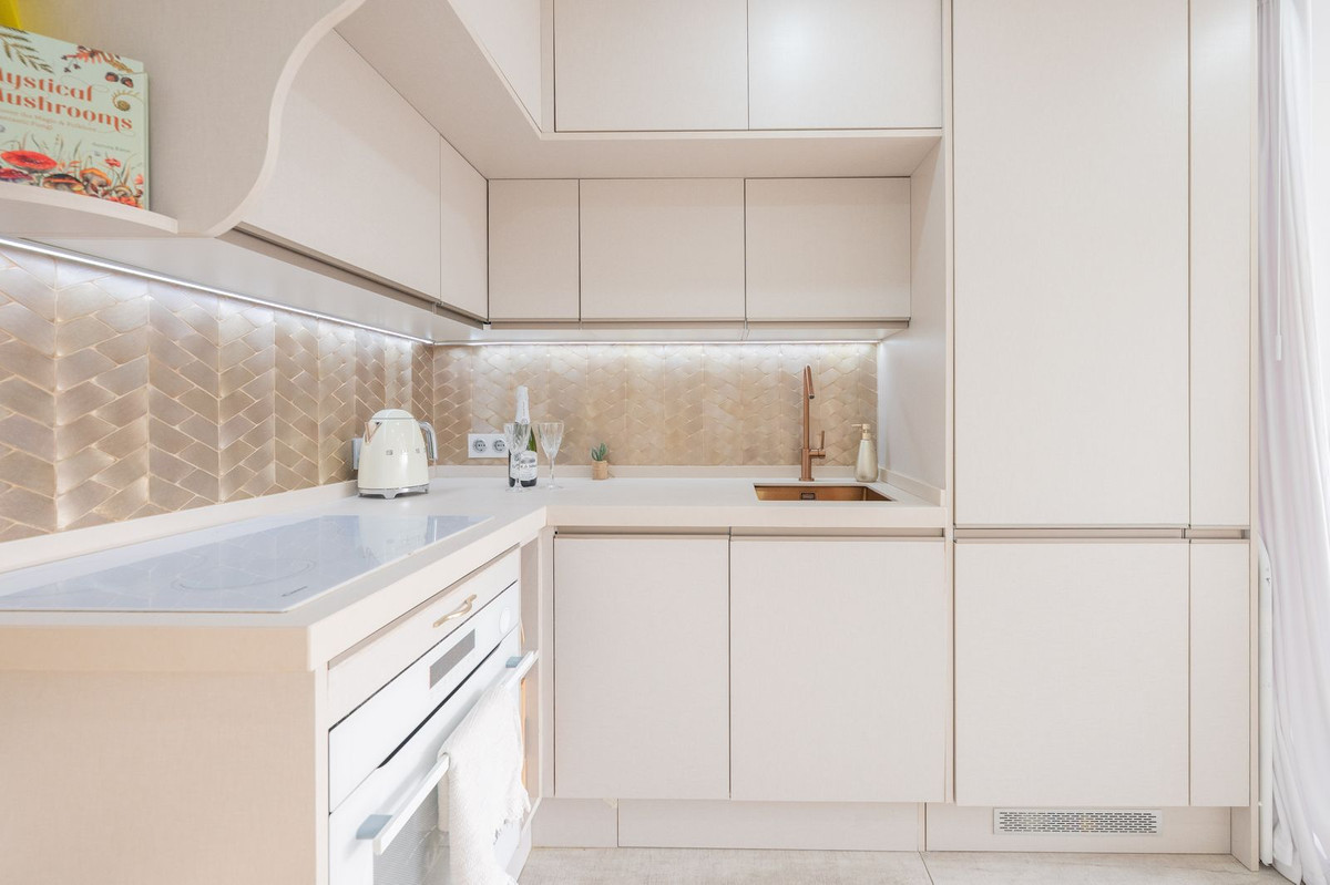 Appartement te koop in Estepona | 0 slaapkamers H5337226