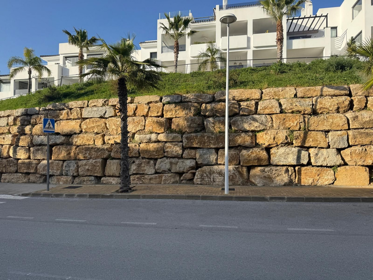 Appartement te koop in Estepona | 2 slaapkamers H5337295