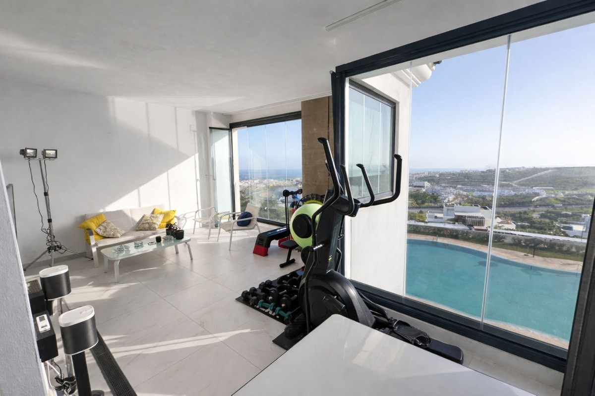 Appartement te koop in Estepona | 2 slaapkamers H5337295