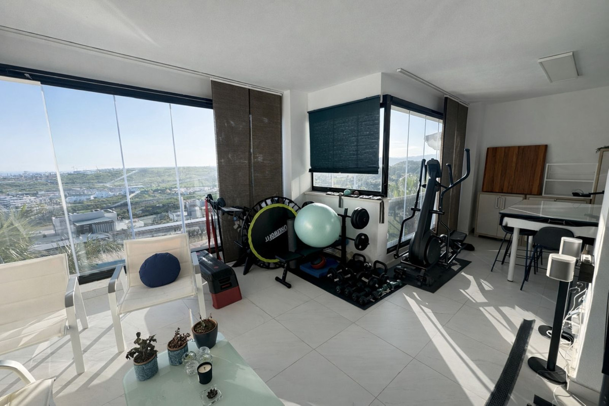 Appartement te koop in Estepona | 2 slaapkamers H5337295