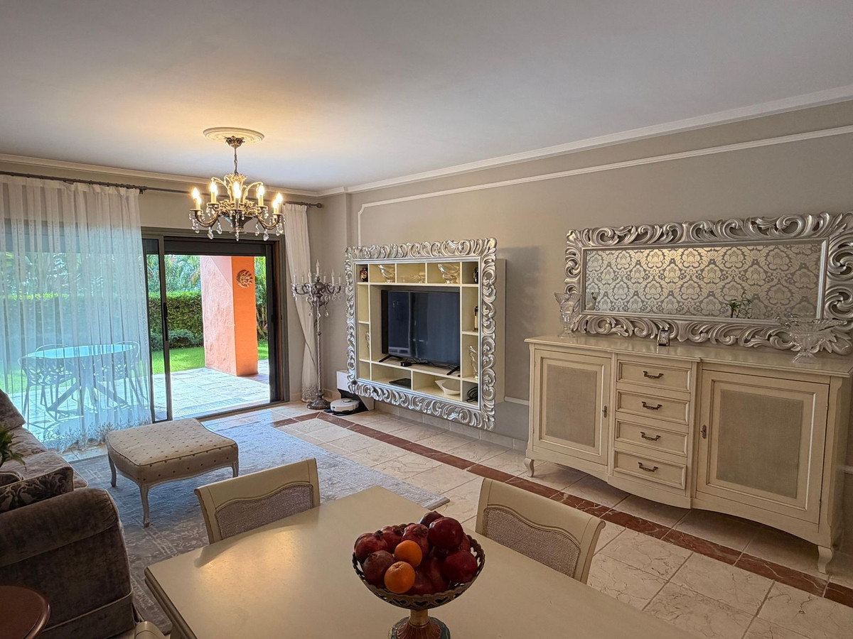 Appartement te koop in Estepona | 3 slaapkamers H5337394