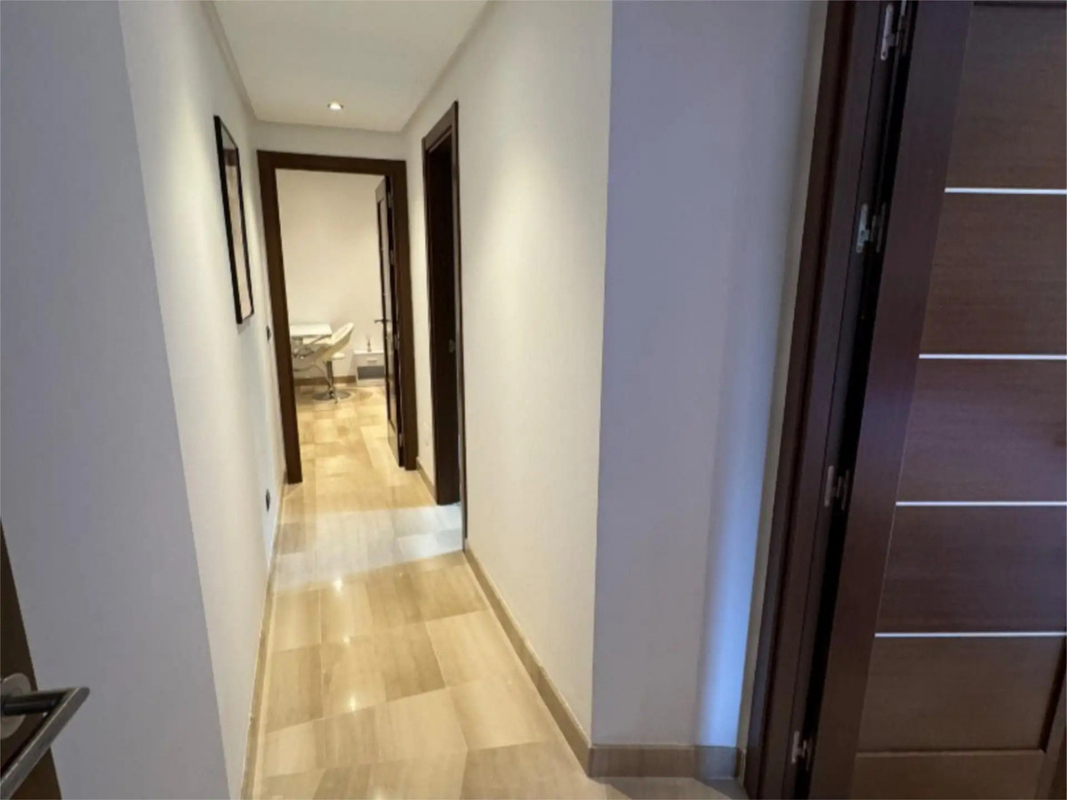 Appartement te koop in Estepona | 3 slaapkamers H5337472